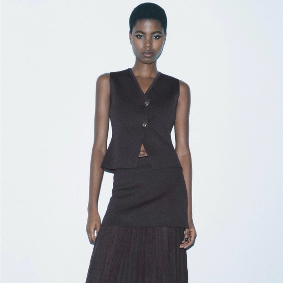 NWT - ZARA Knit gold button top - Picture 2 of 5